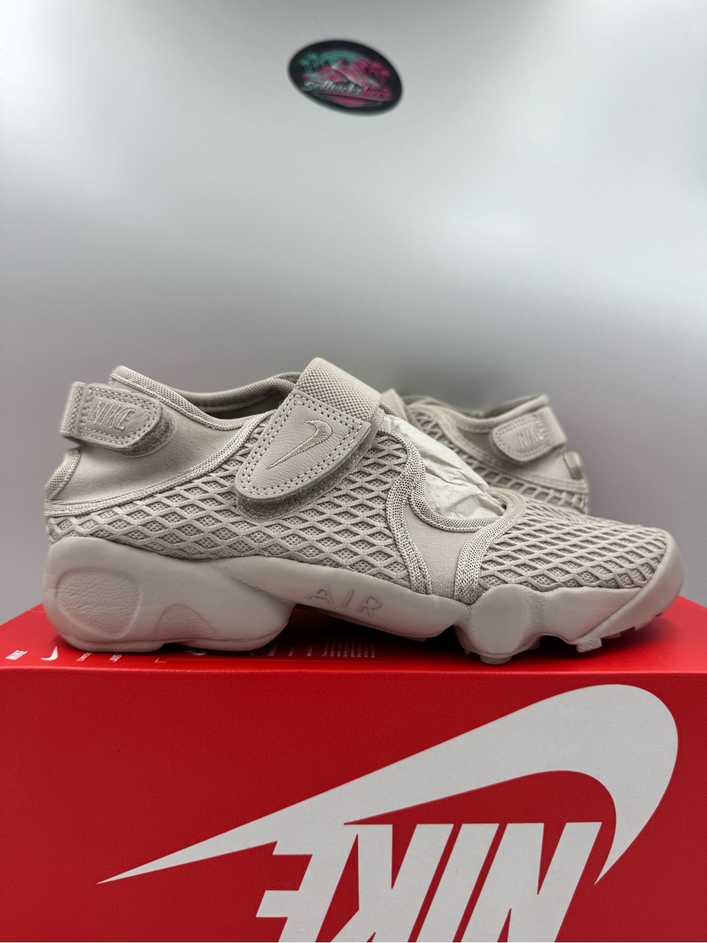 Nike Air Rift Cream Light Orewood Brown BRAND NEW Size 6 Women